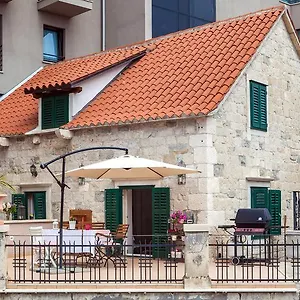 Dujam Without Terrace Split